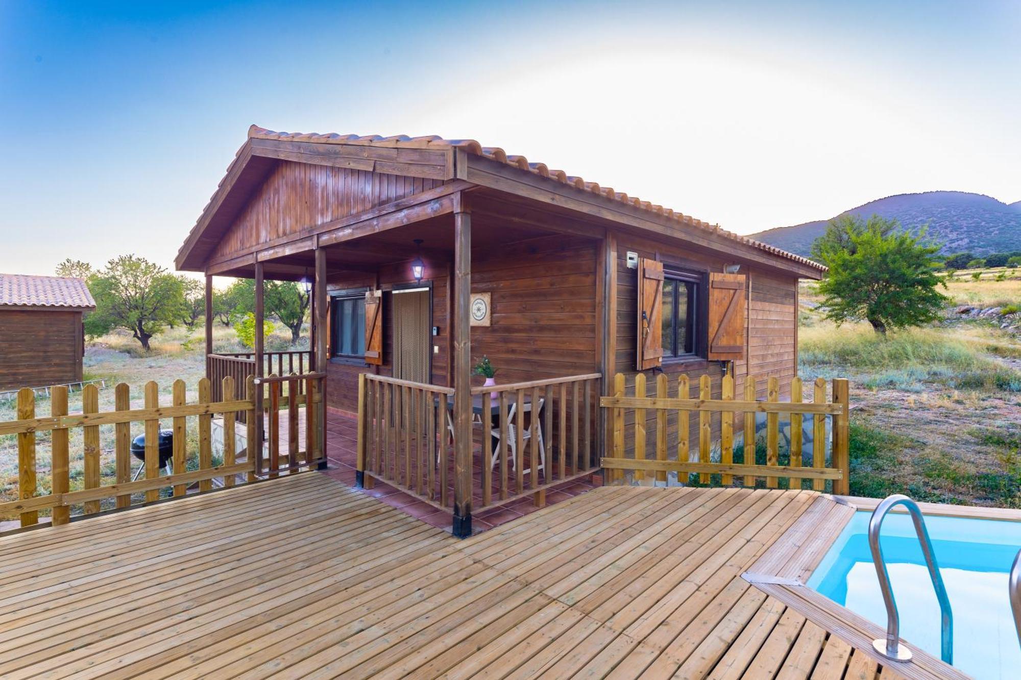 Aldea Los Odres - Cabanas De Madera De 1ª Con Piscina Privada Y Bbq En La Puerta Моратала Екстериор снимка